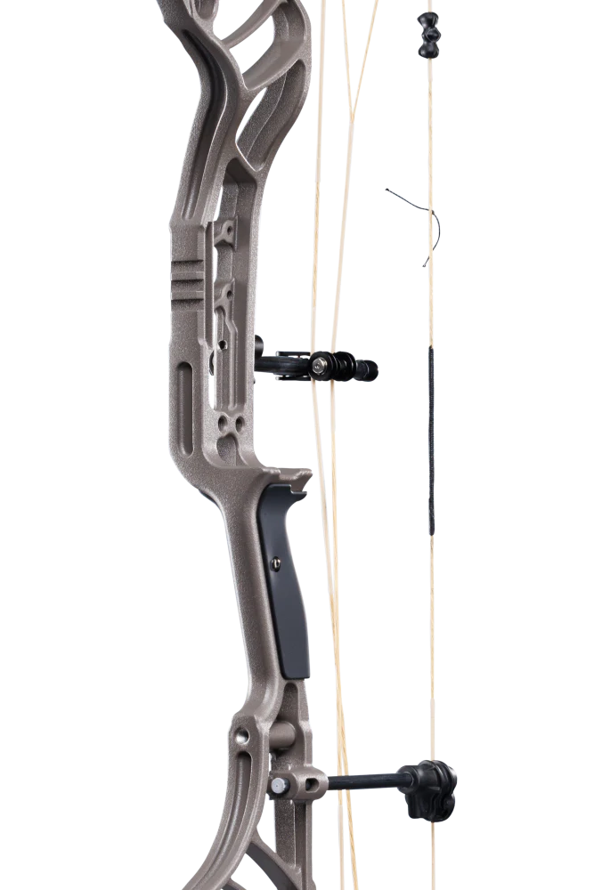 Legend 30 Compound Bow - Image 45